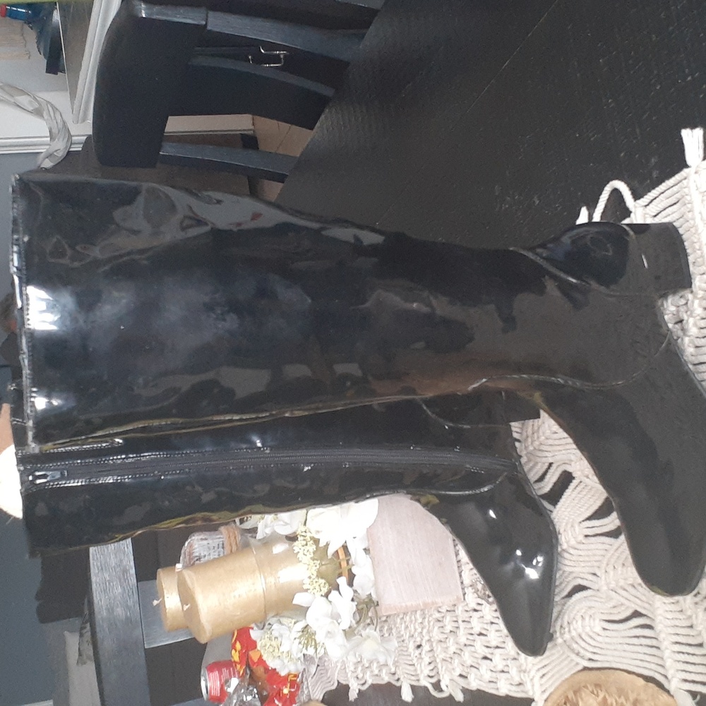 CHARLES AND KEITH  PATENT LEATHER TALL BOOTS